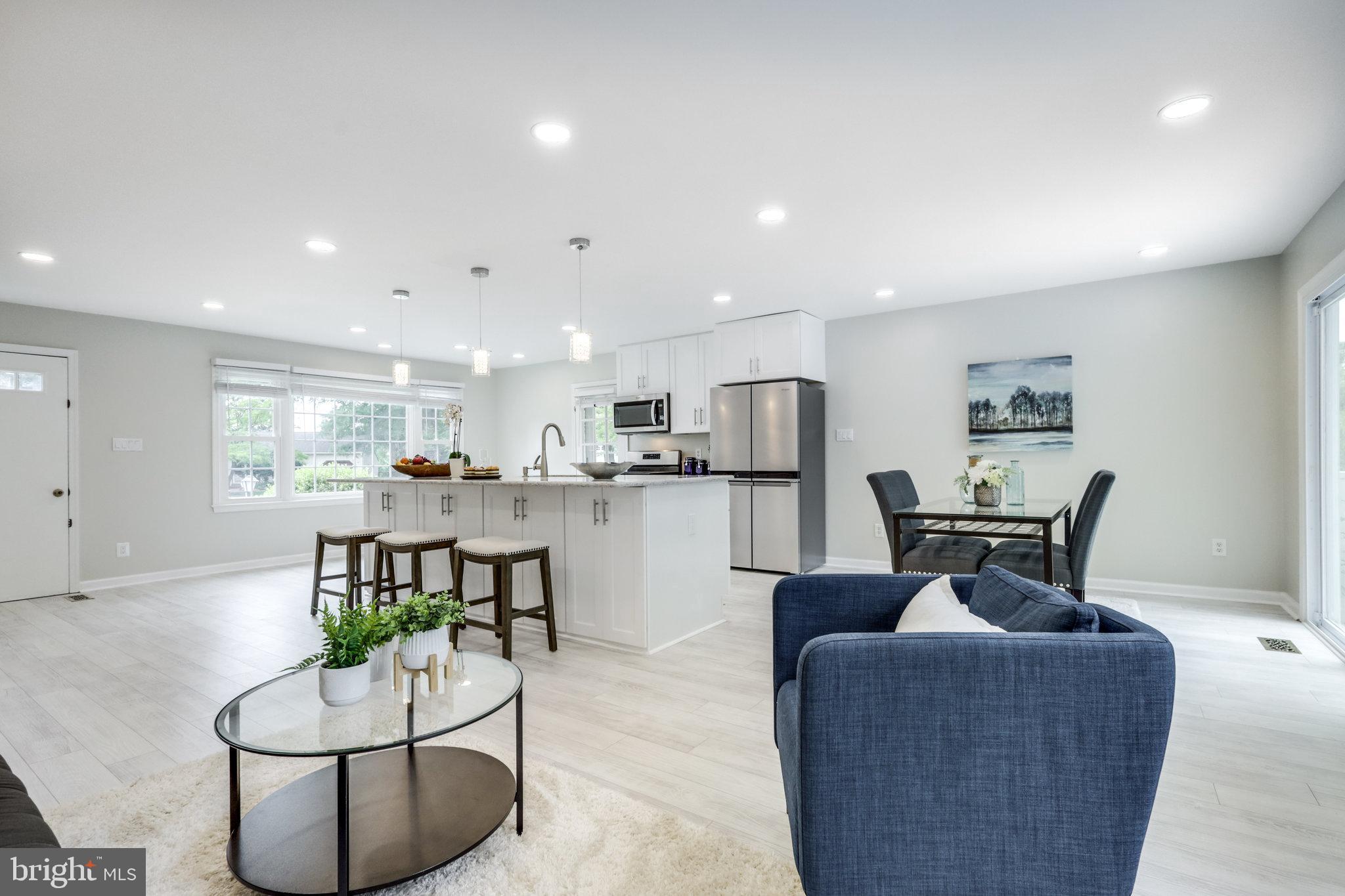 LAKE BRADDOCK - Residential