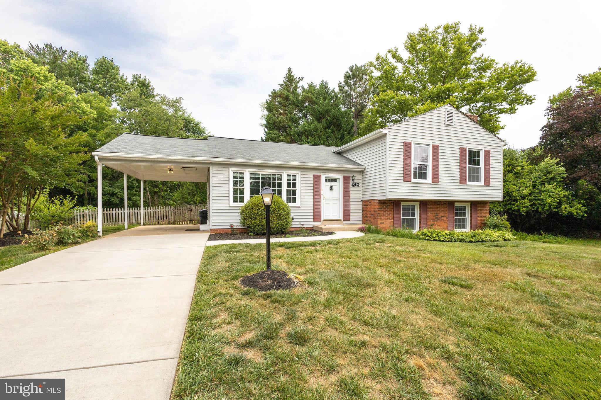 LAKE BRADDOCK - Residential