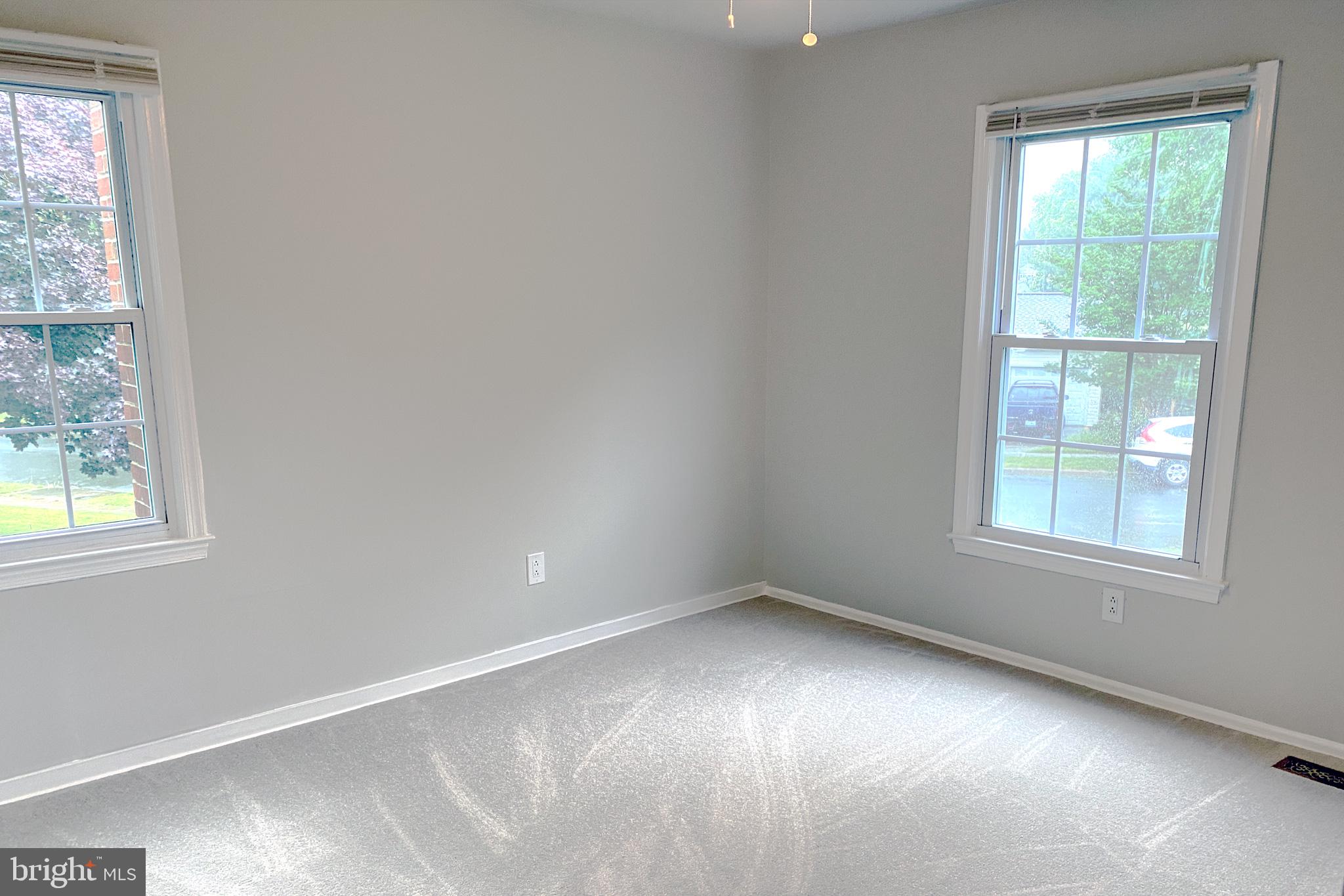 LAKE BRADDOCK - Residential