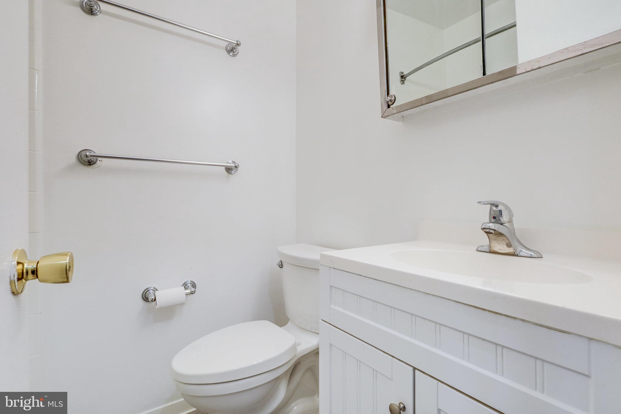 LAKE BRADDOCK - Residential