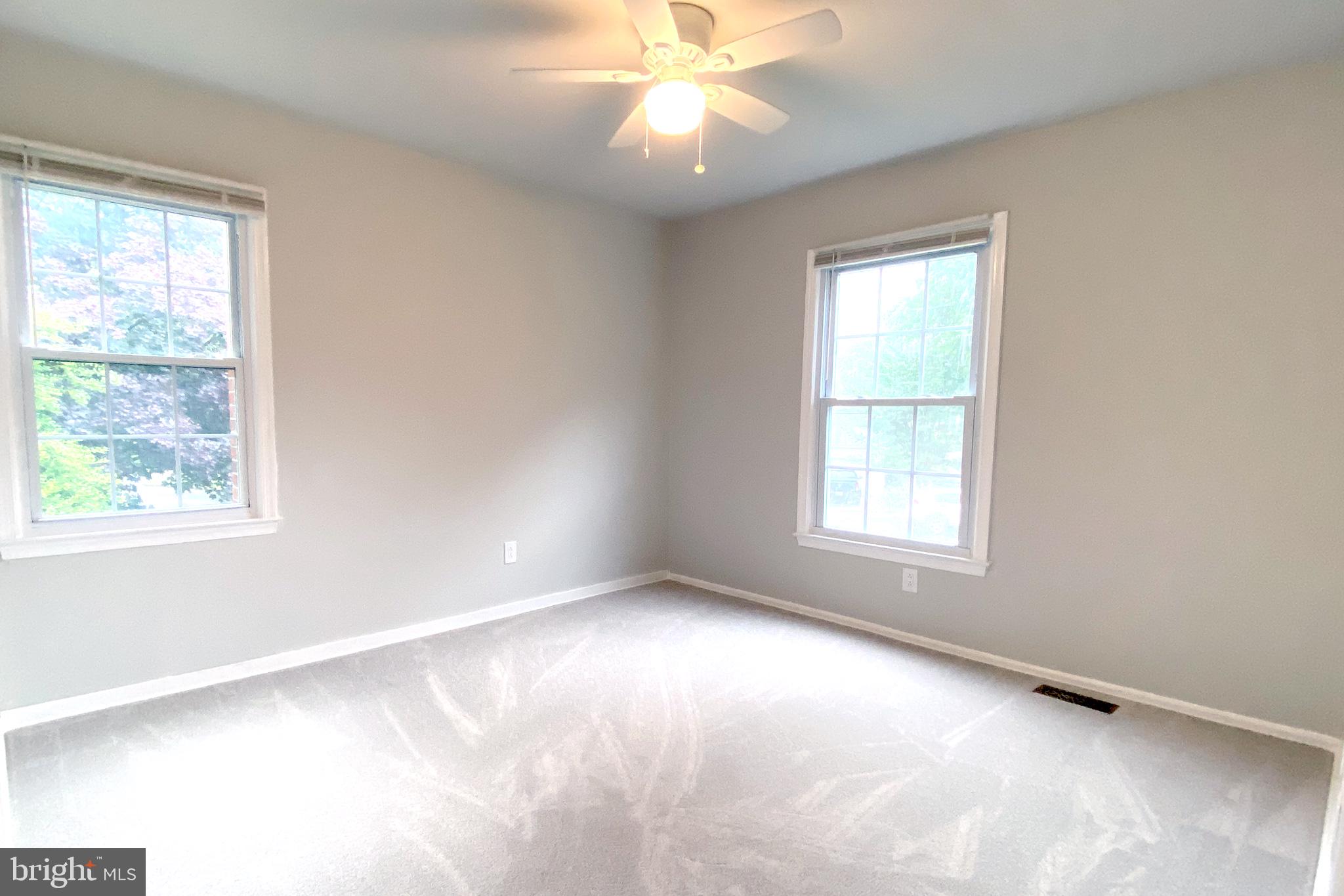 LAKE BRADDOCK - Residential