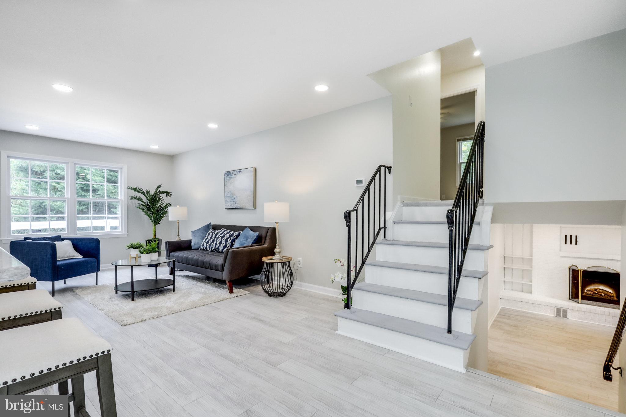 LAKE BRADDOCK - Residential