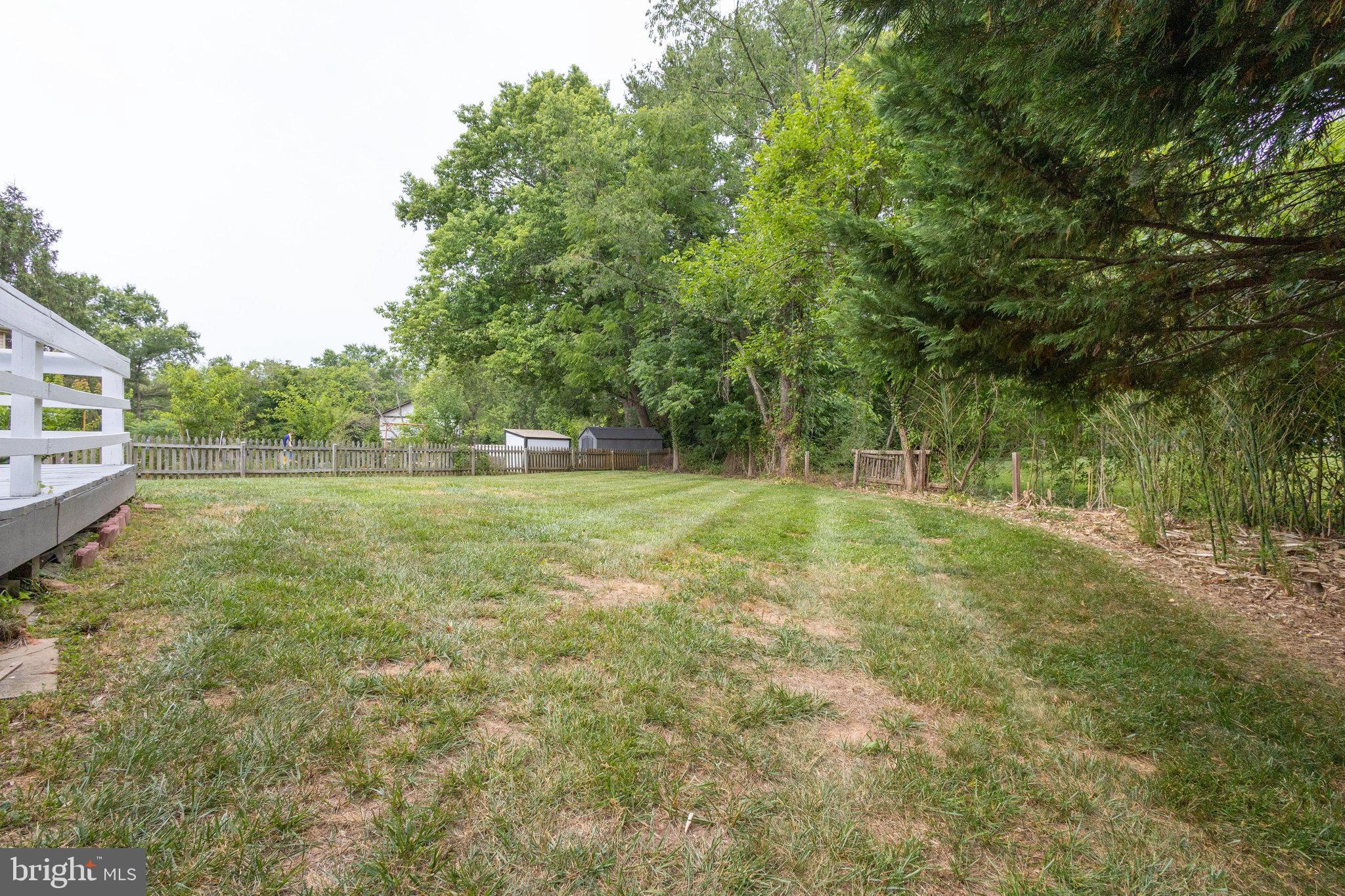 LAKE BRADDOCK - Residential