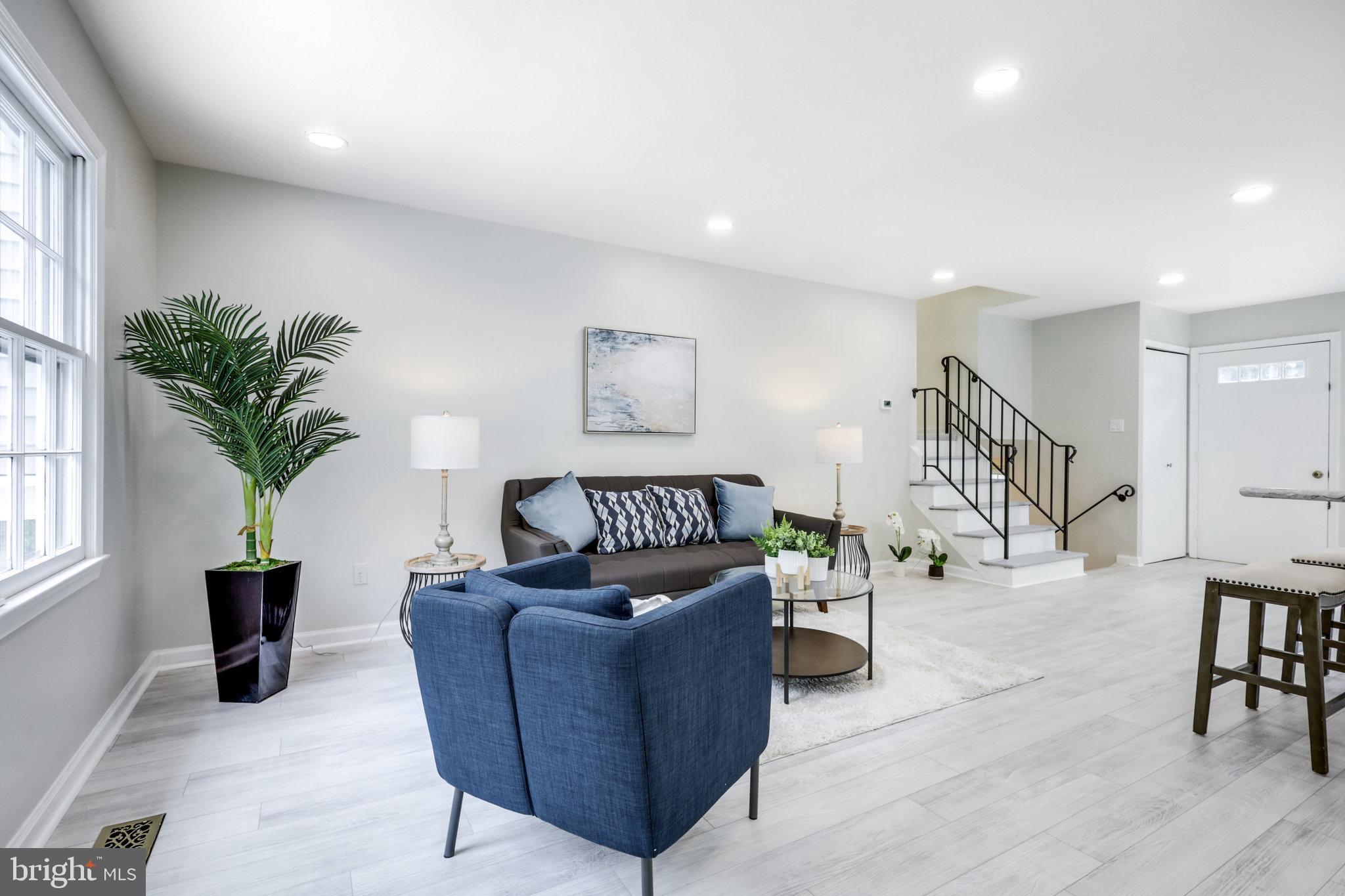 LAKE BRADDOCK - Residential