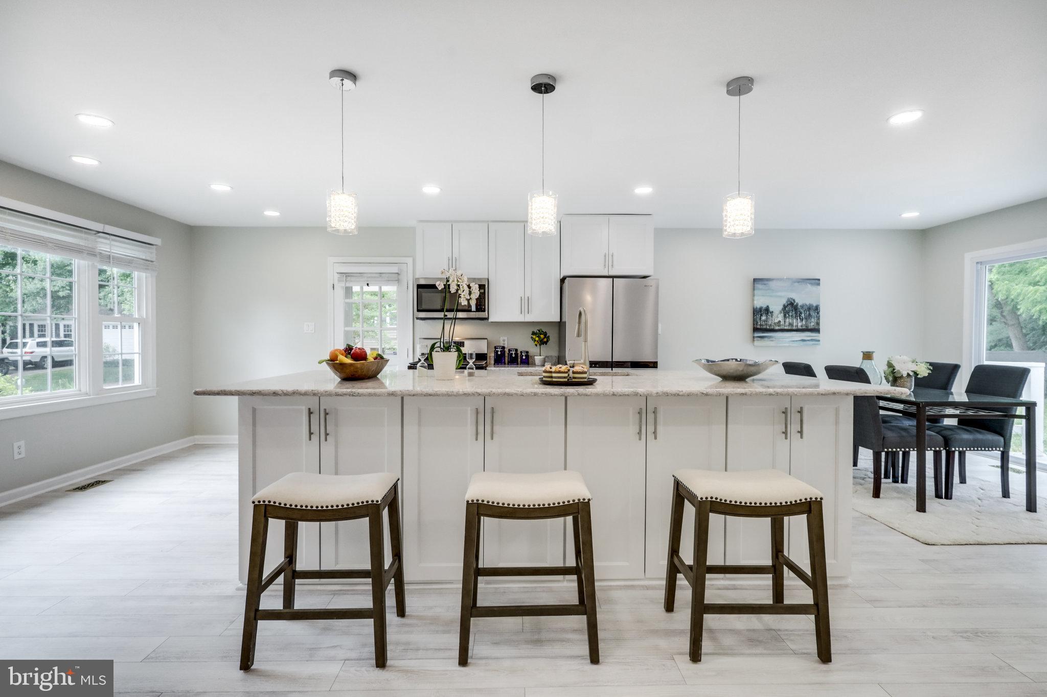 LAKE BRADDOCK - Residential