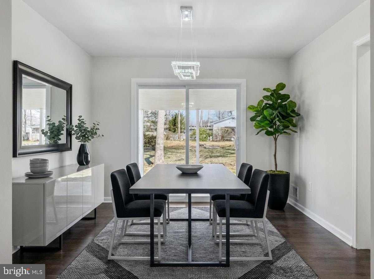 WEST SPRINGFIELD VILLAGE - Residential