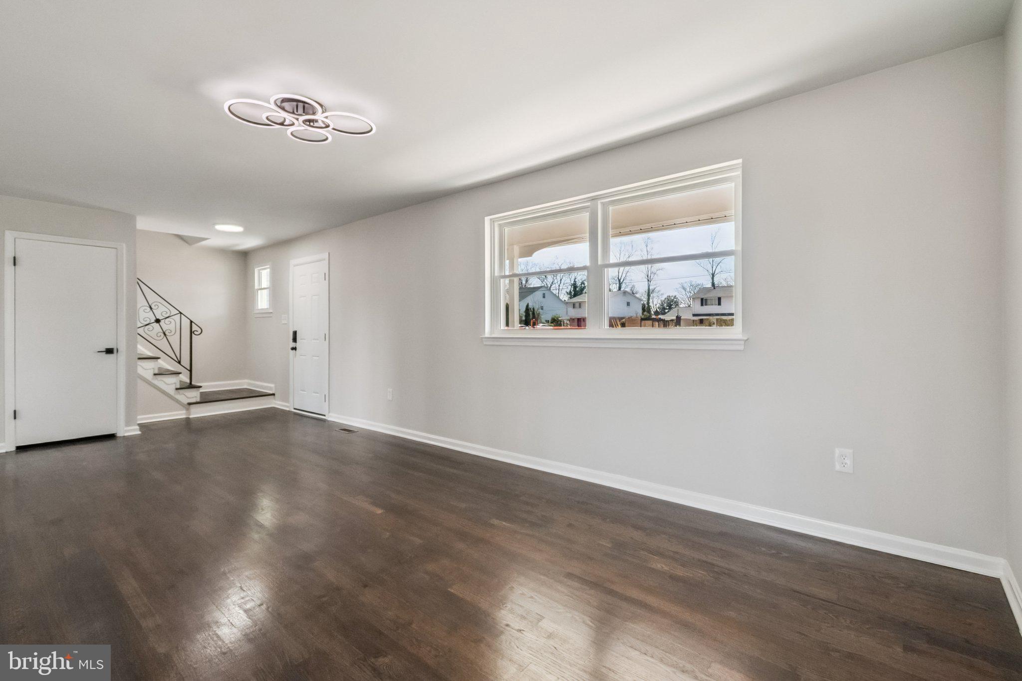 WEST SPRINGFIELD VILLAGE - Residential