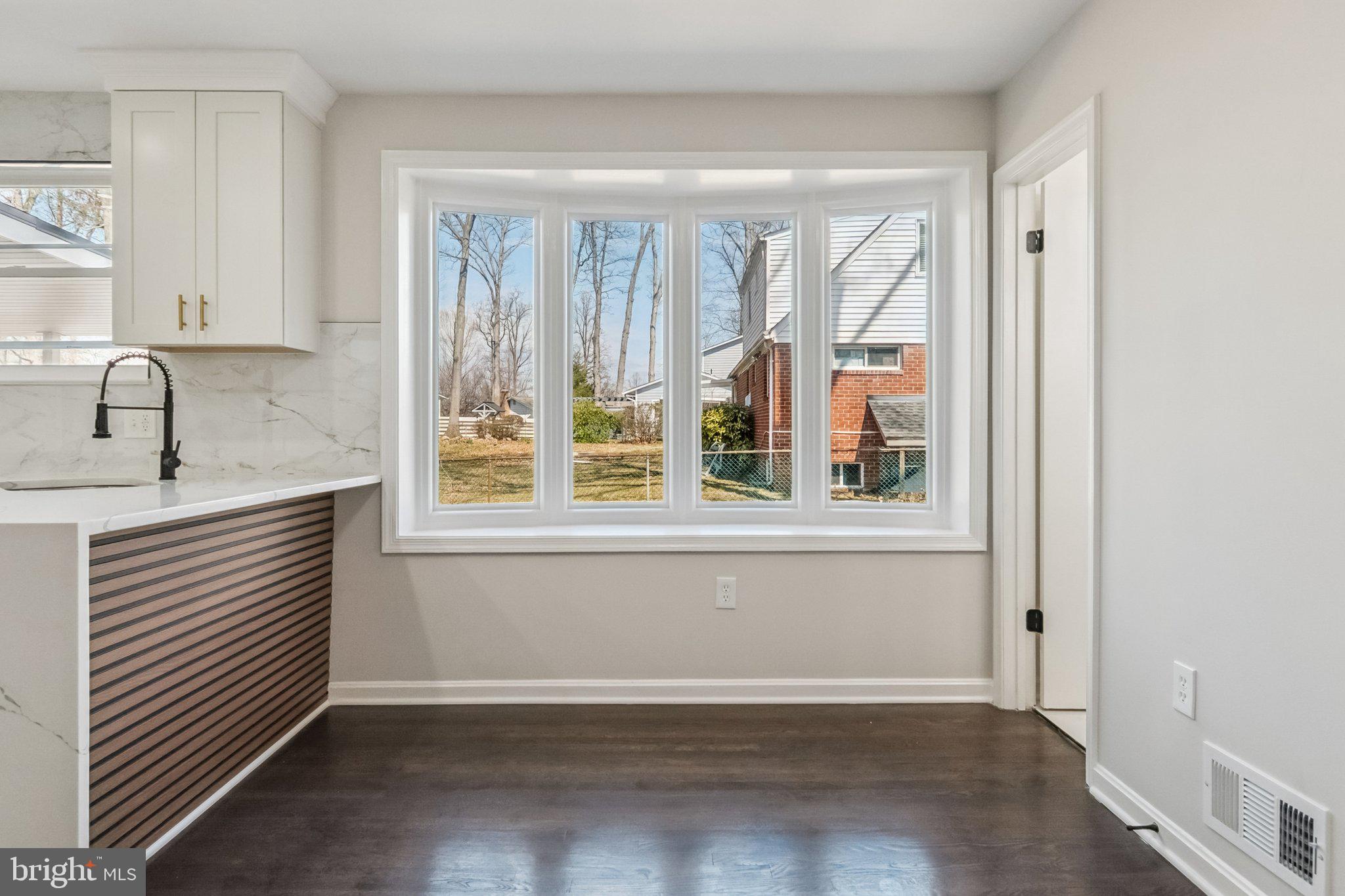 WEST SPRINGFIELD VILLAGE - Residential