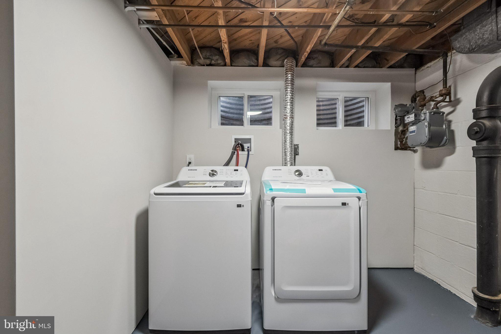 WEST SPRINGFIELD VILLAGE - Residential