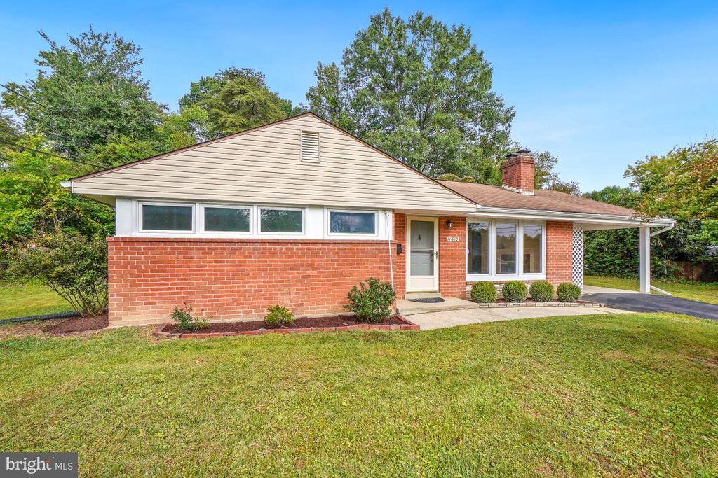 Photo of 11610 34th Place, BELTSVILLE, MD 20705 (MLS # MDPG2135066)