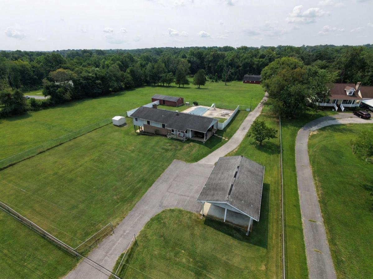 1271 SLEEPY HOLLOW ROAD