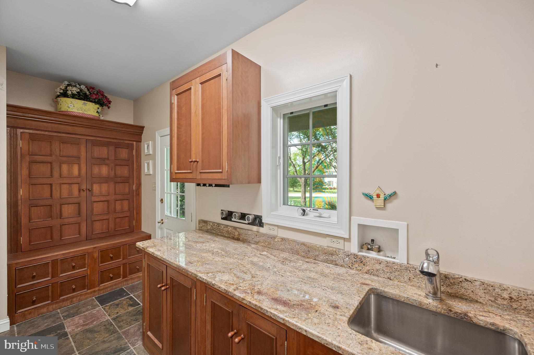 WHITEHORSE - Residential