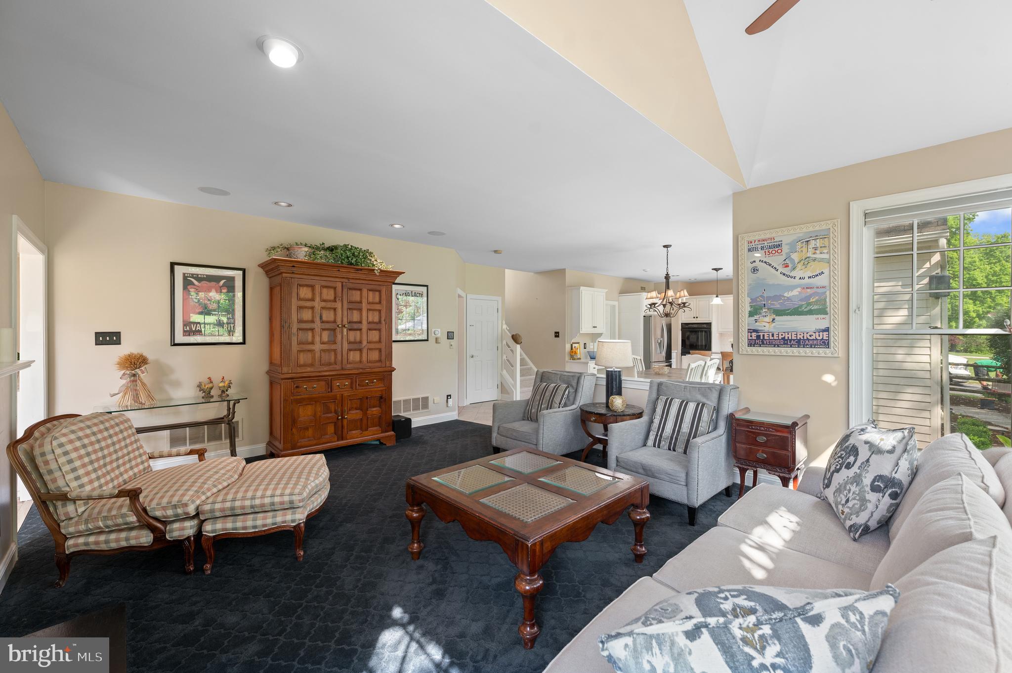 WHITEHORSE - Residential