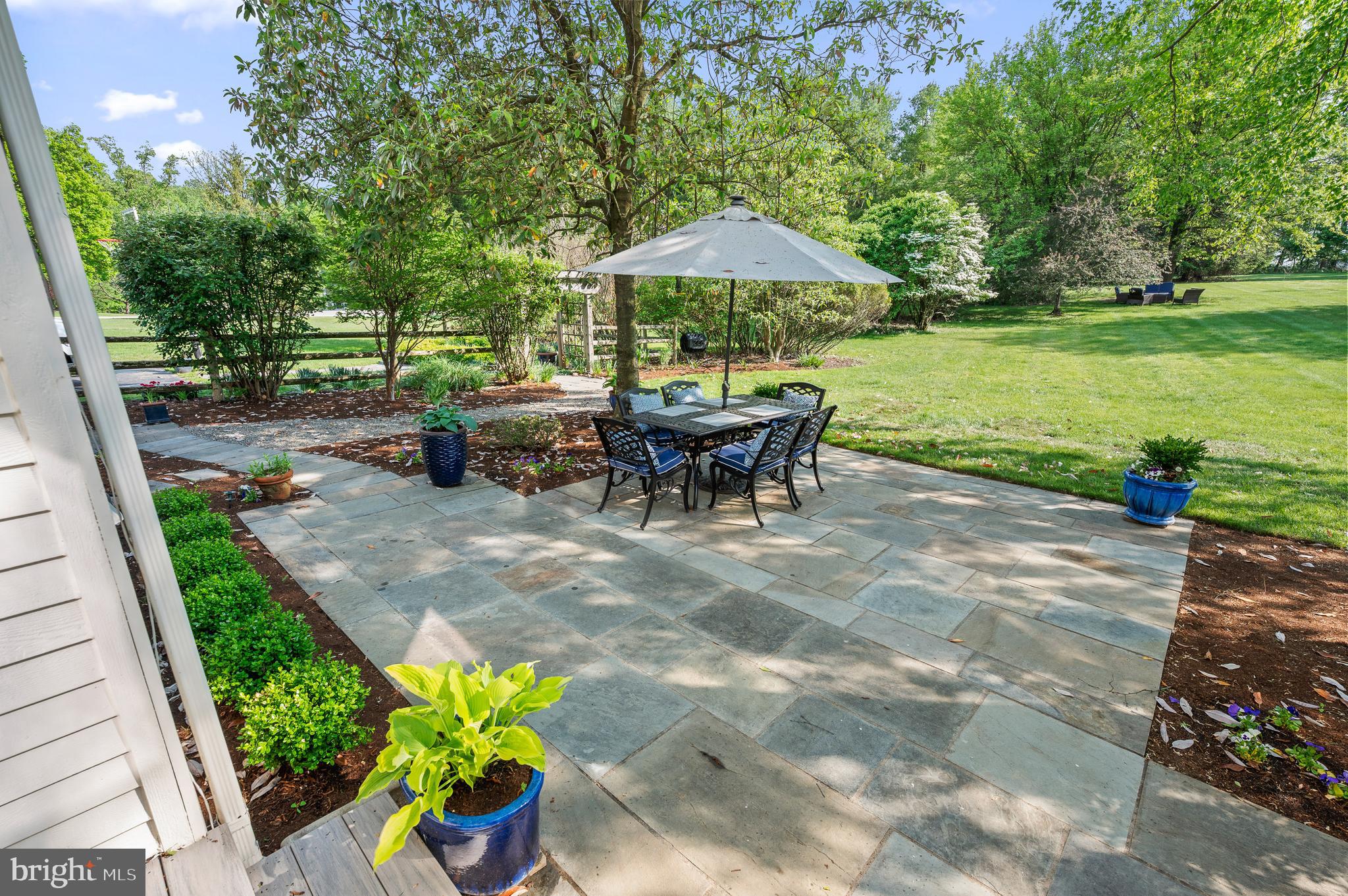 WHITEHORSE - Residential