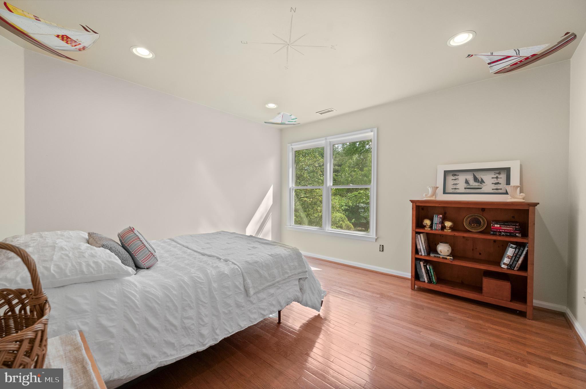 WHITEHORSE - Residential