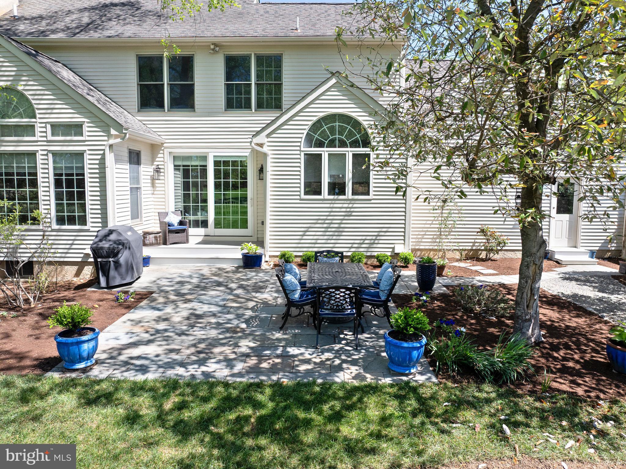 WHITEHORSE - Residential