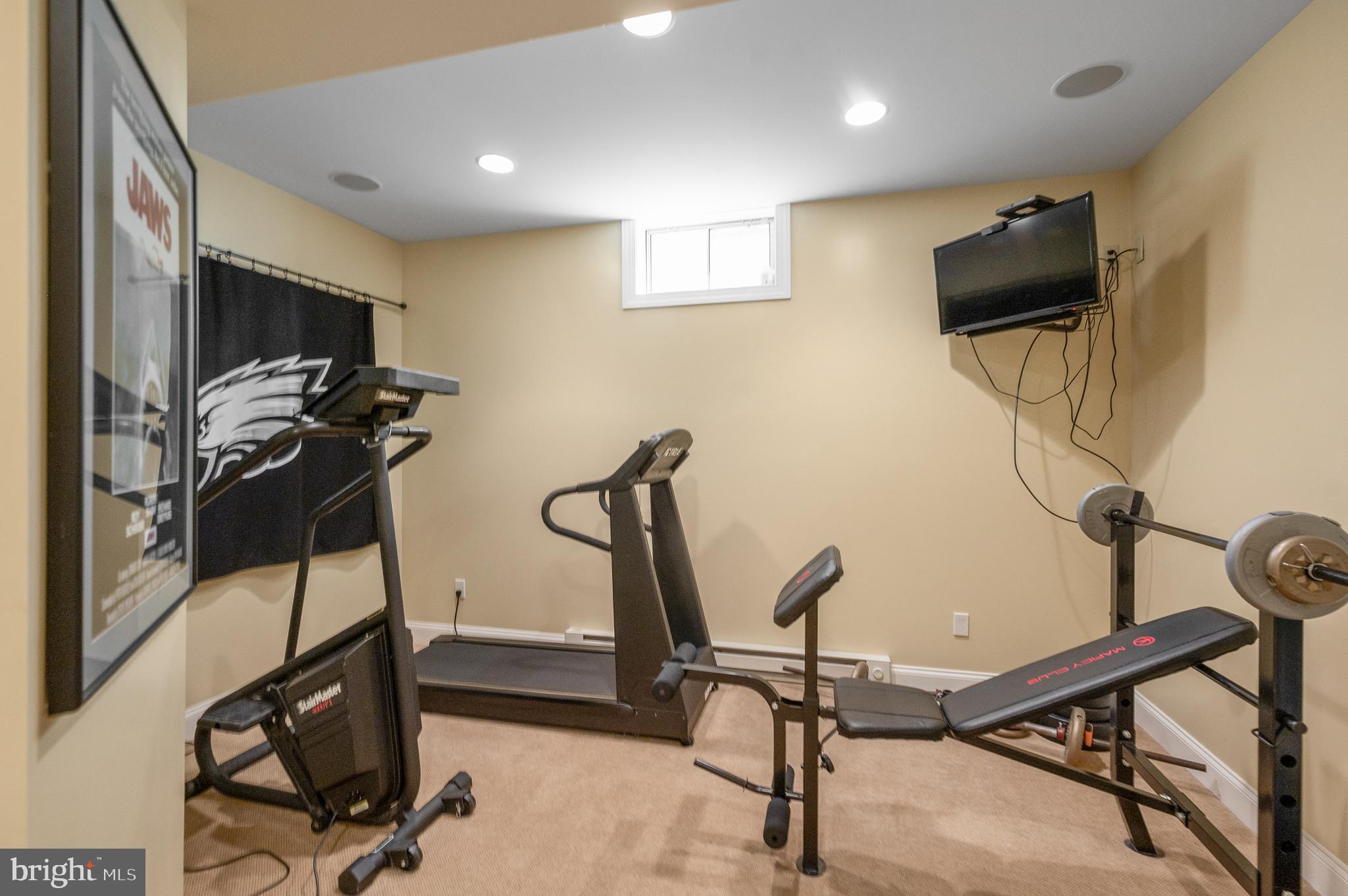 WHITEHORSE - Residential