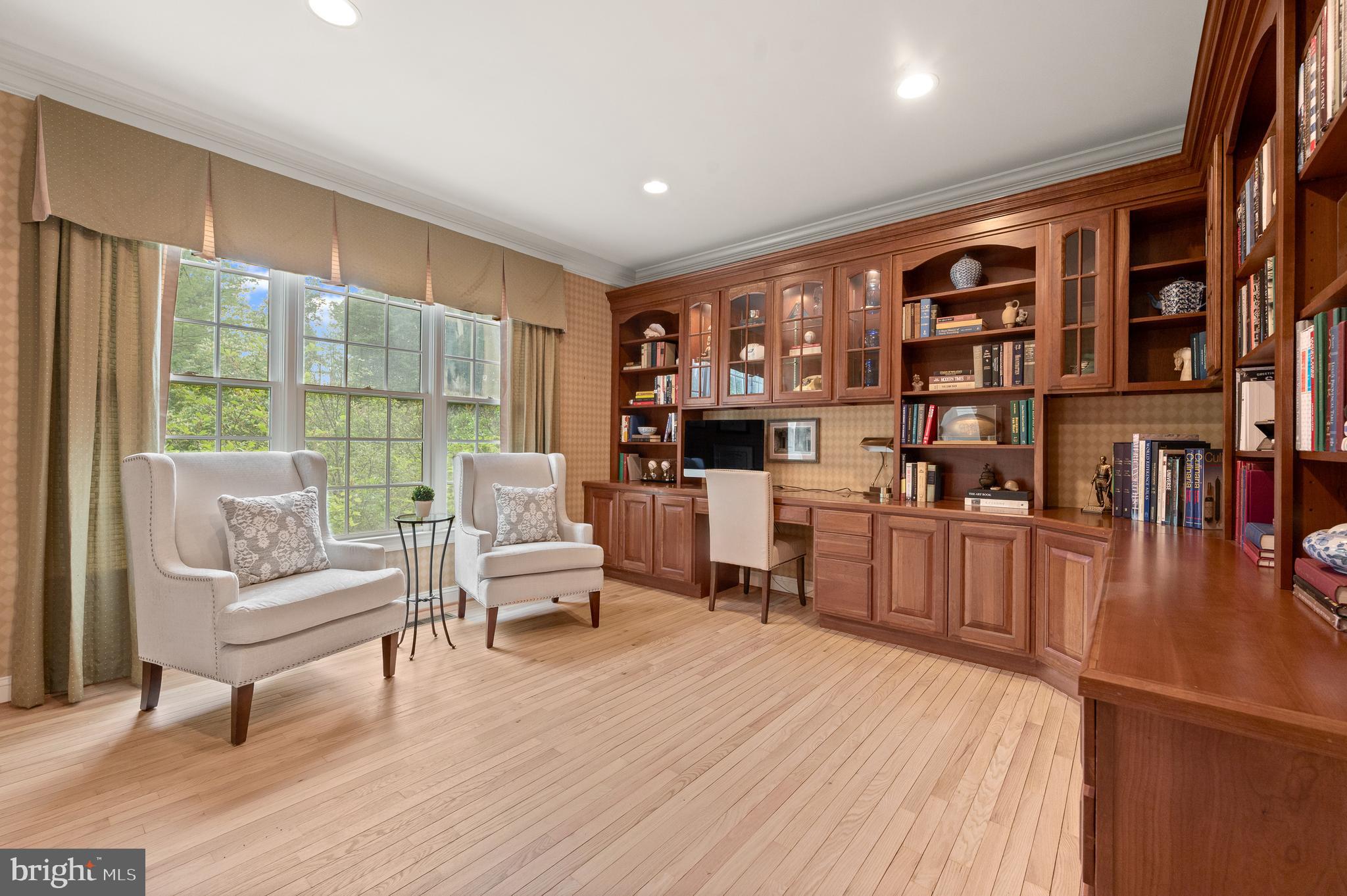 WHITEHORSE - Residential