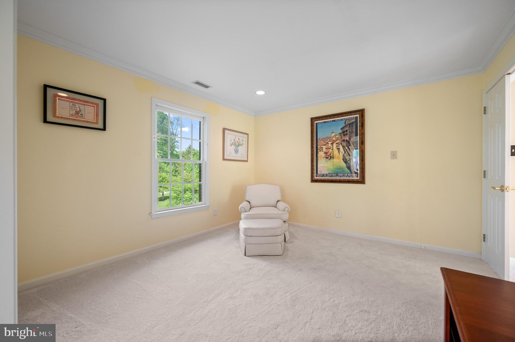 WHITEHORSE - Residential