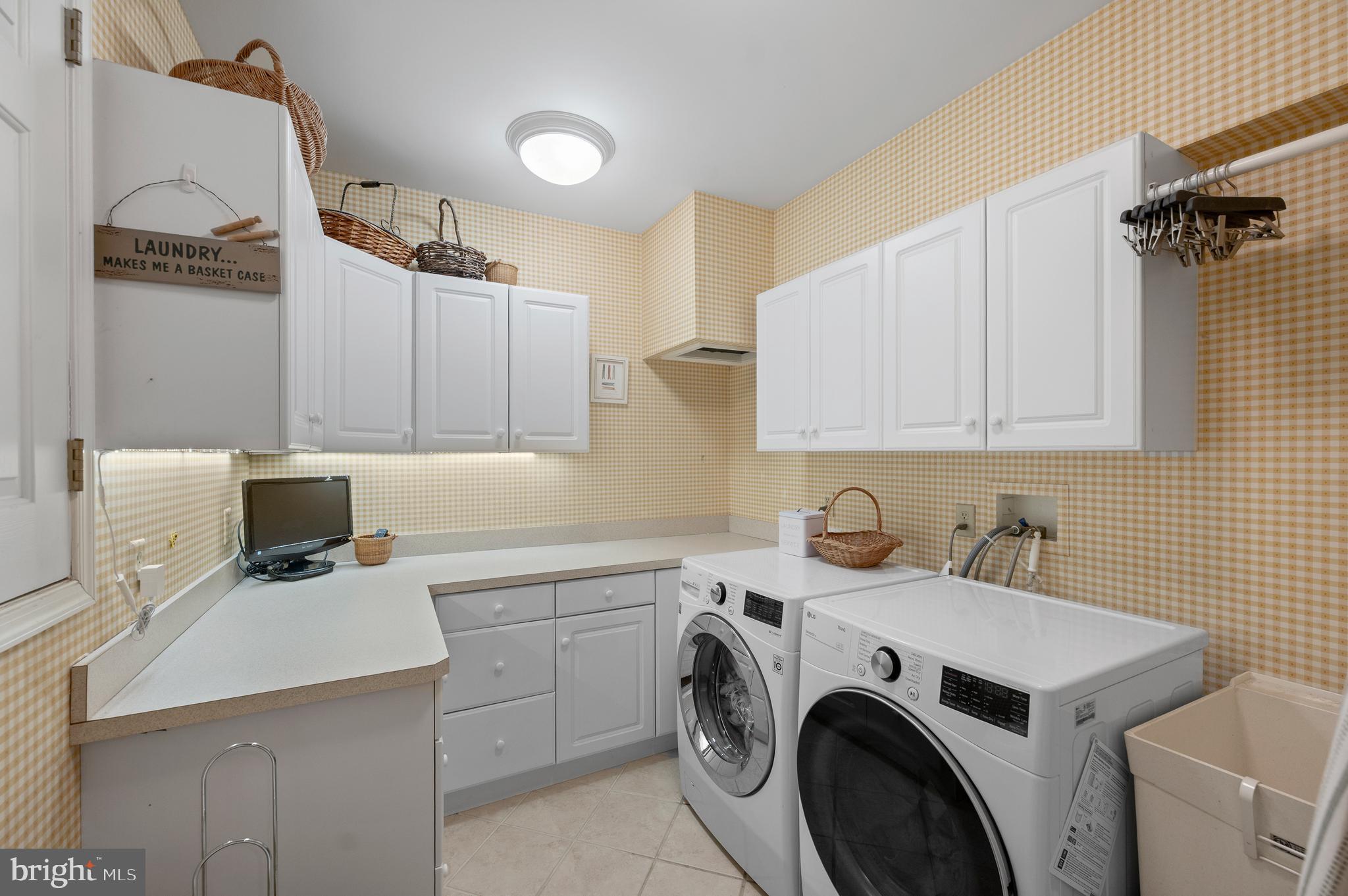 WHITEHORSE - Residential