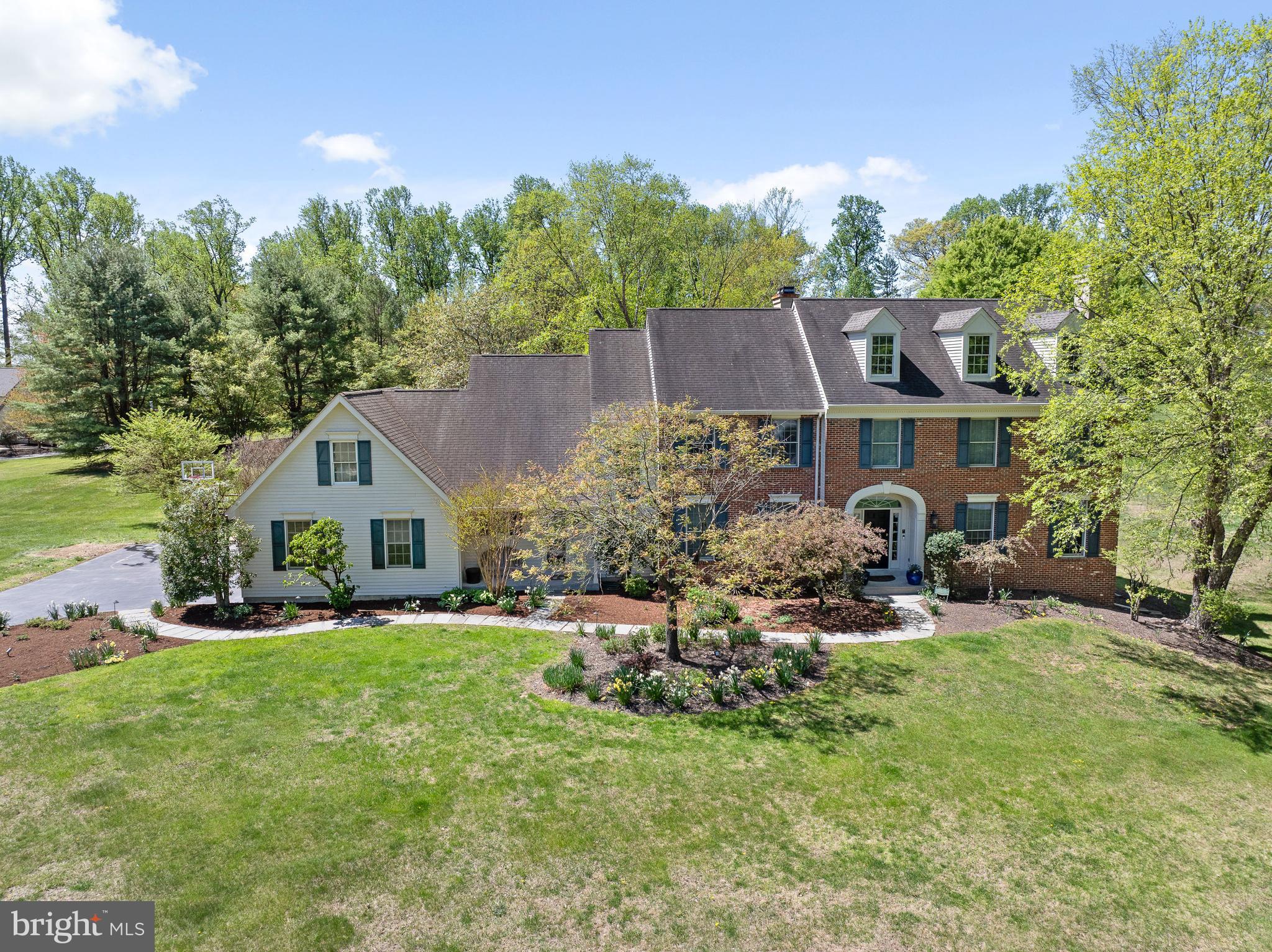 WHITEHORSE - Residential