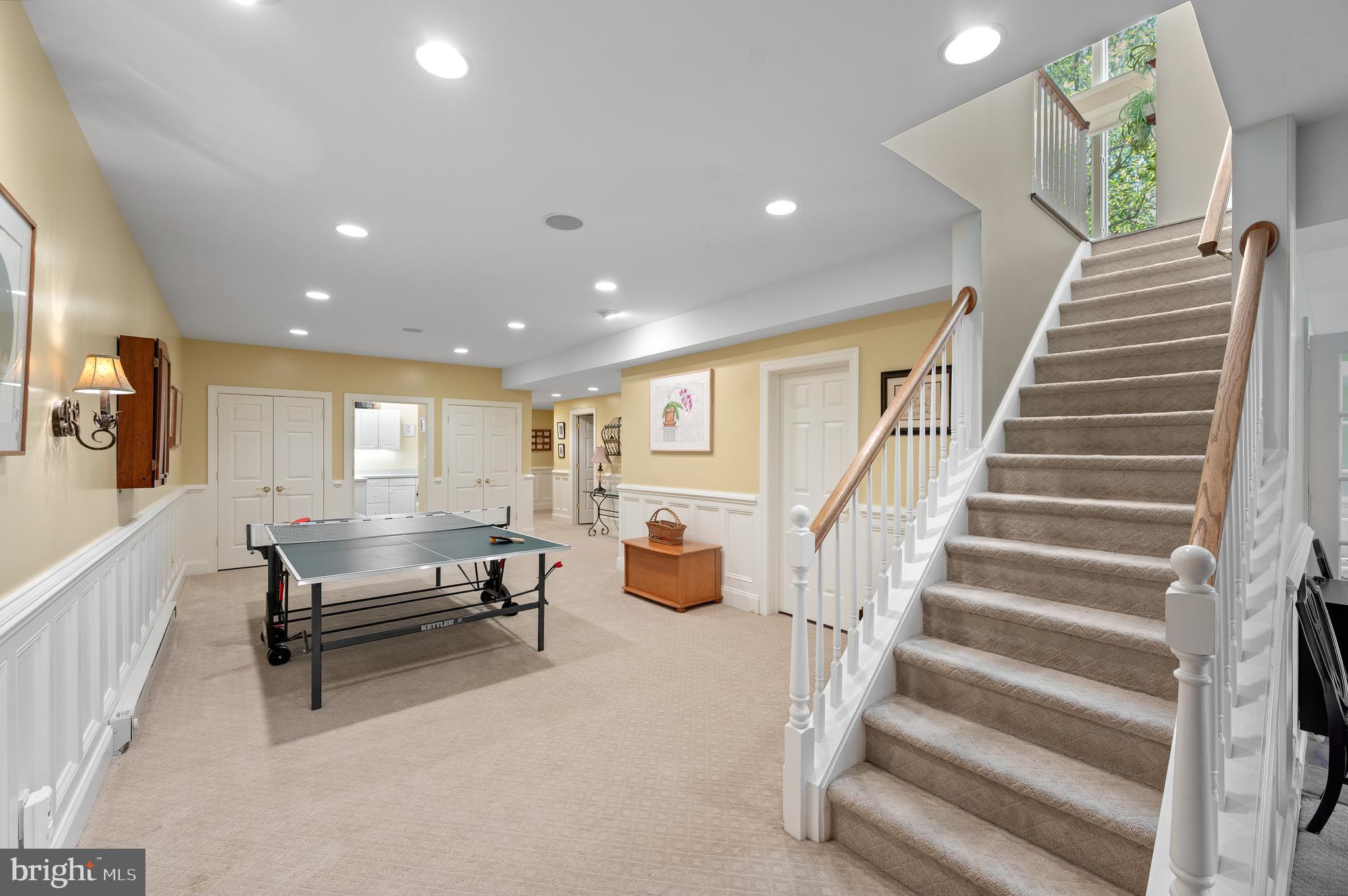 WHITEHORSE - Residential