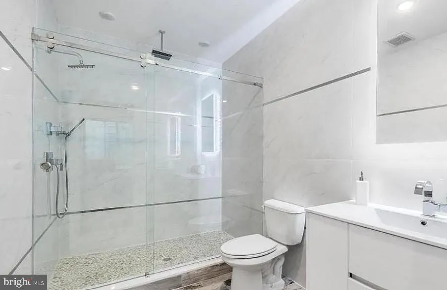 Philadelphia, Pennsylvania 19130, United States, 3 Bedrooms Bedrooms, ,3 BathroomsBathrooms,Residential,Active,27881