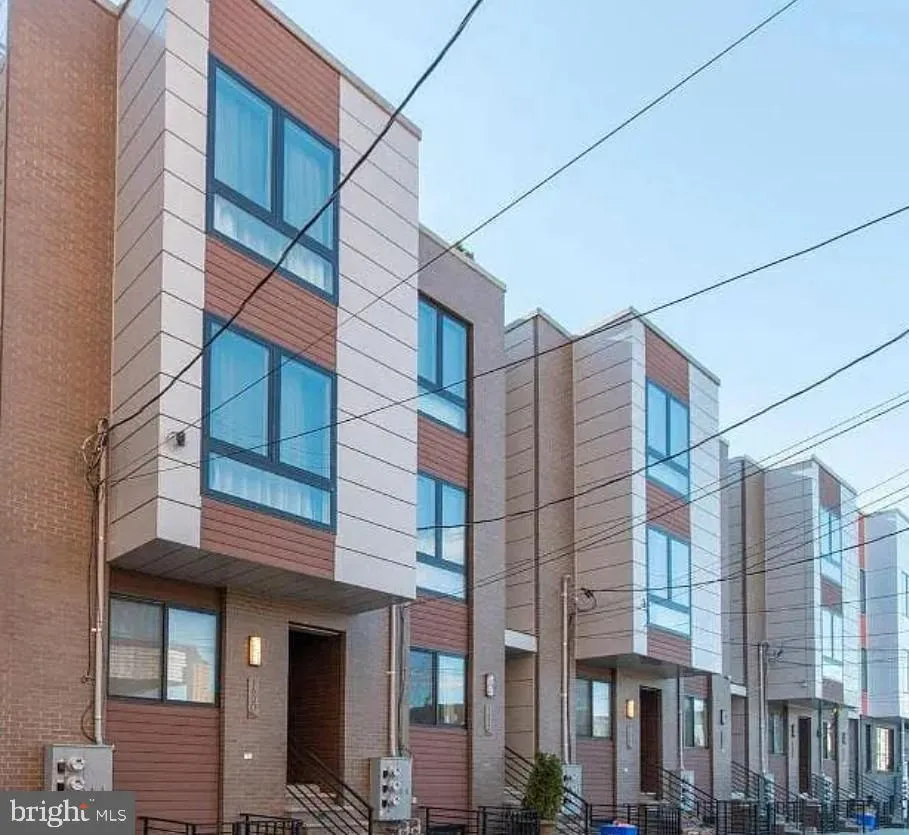 Philadelphia, Pennsylvania 19130, United States, 3 Bedrooms Bedrooms, ,3 BathroomsBathrooms,Residential,Active,27881