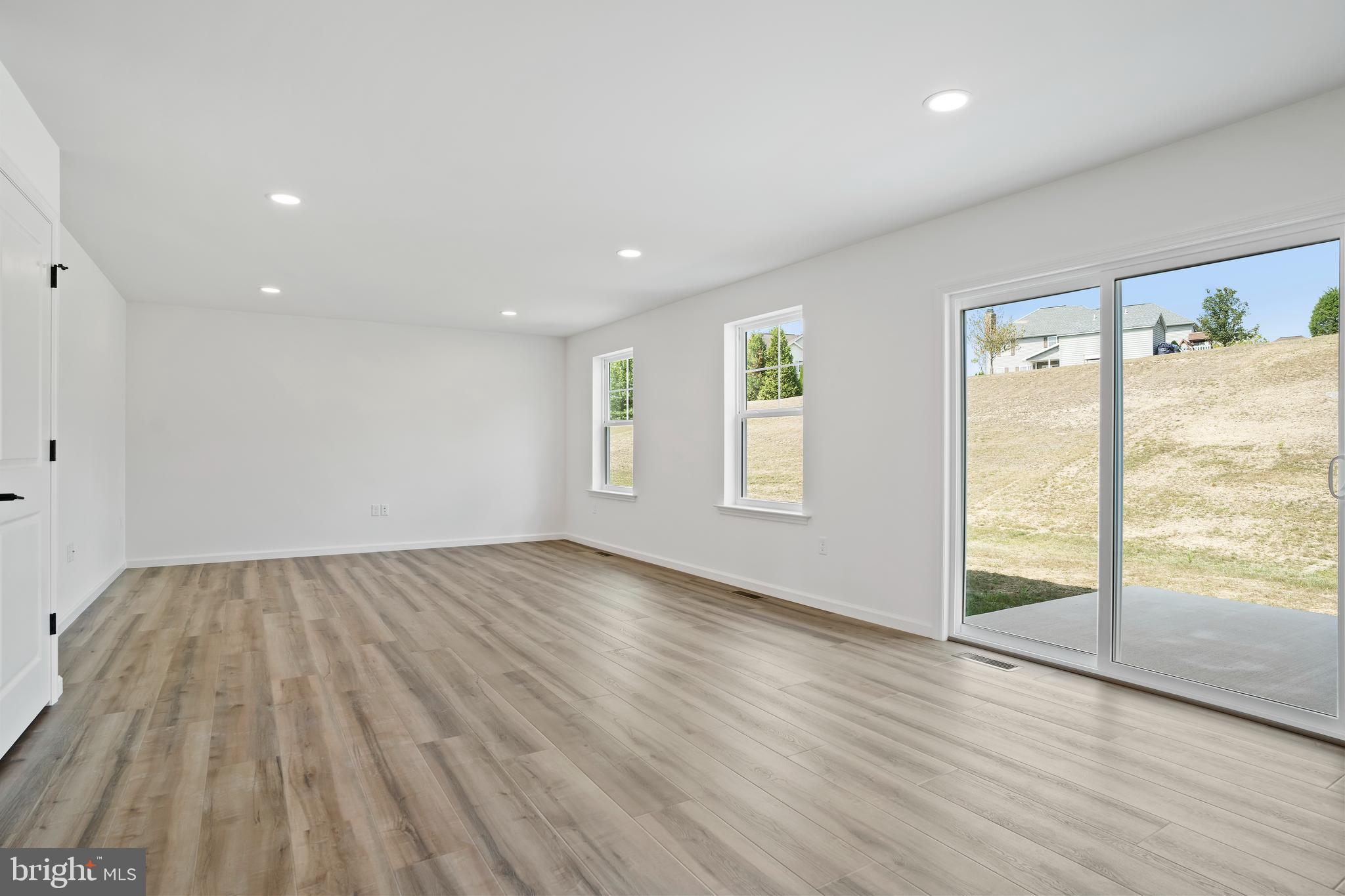 MAYBERRY - Residential