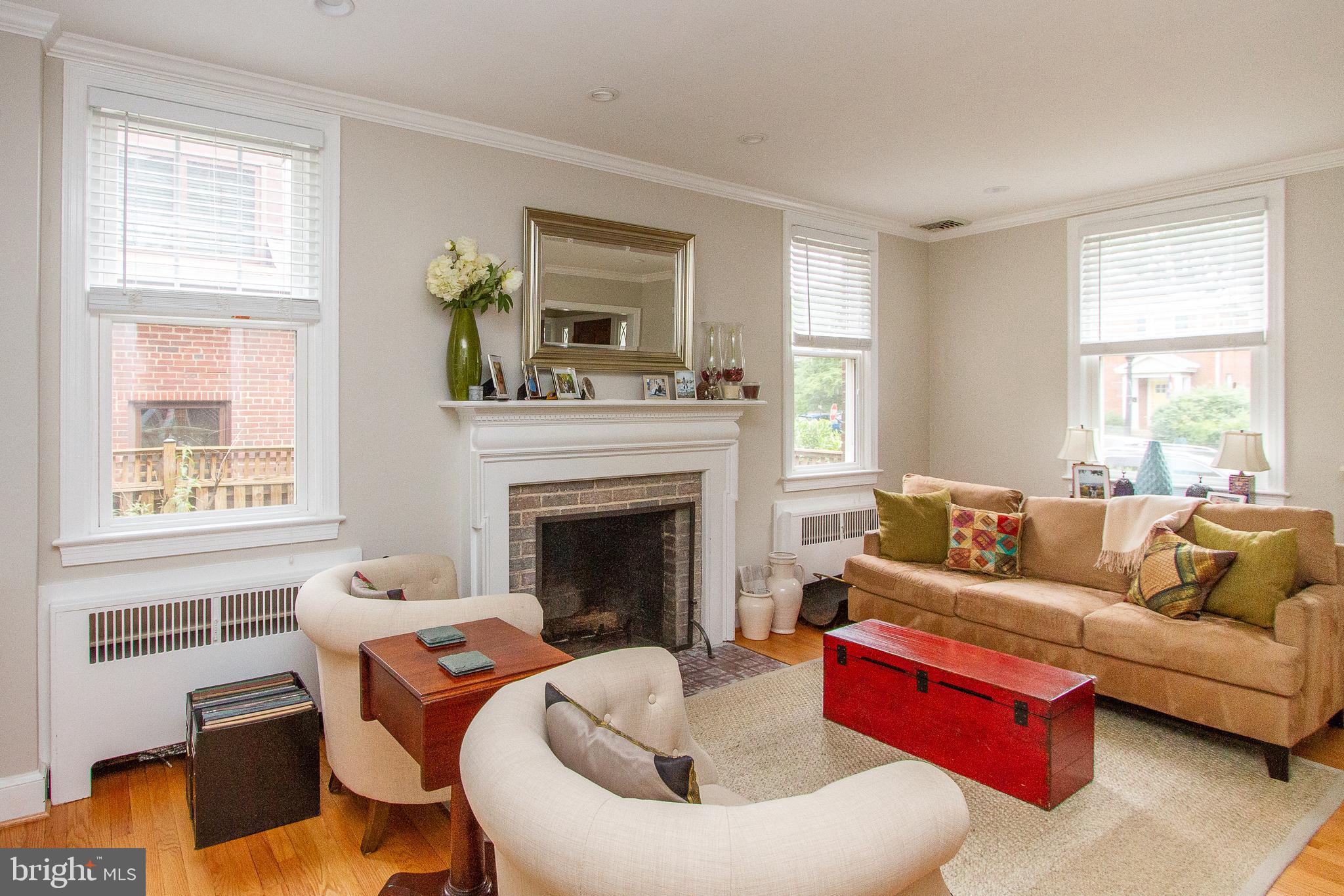 ARLINGTON HEIGHTS - Residential Lease