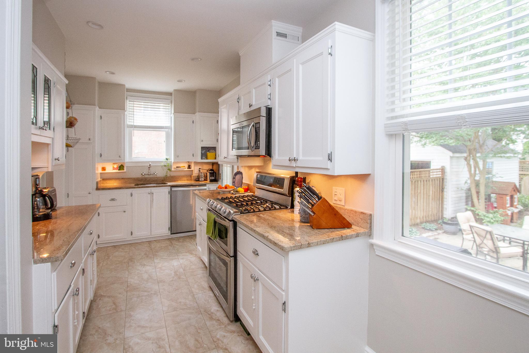 ARLINGTON HEIGHTS - Residential Lease