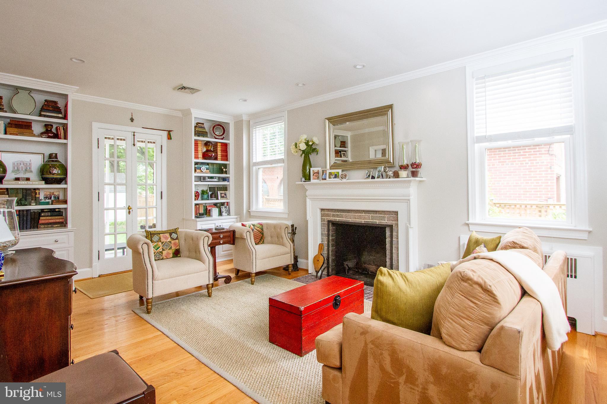 ARLINGTON HEIGHTS - Residential Lease