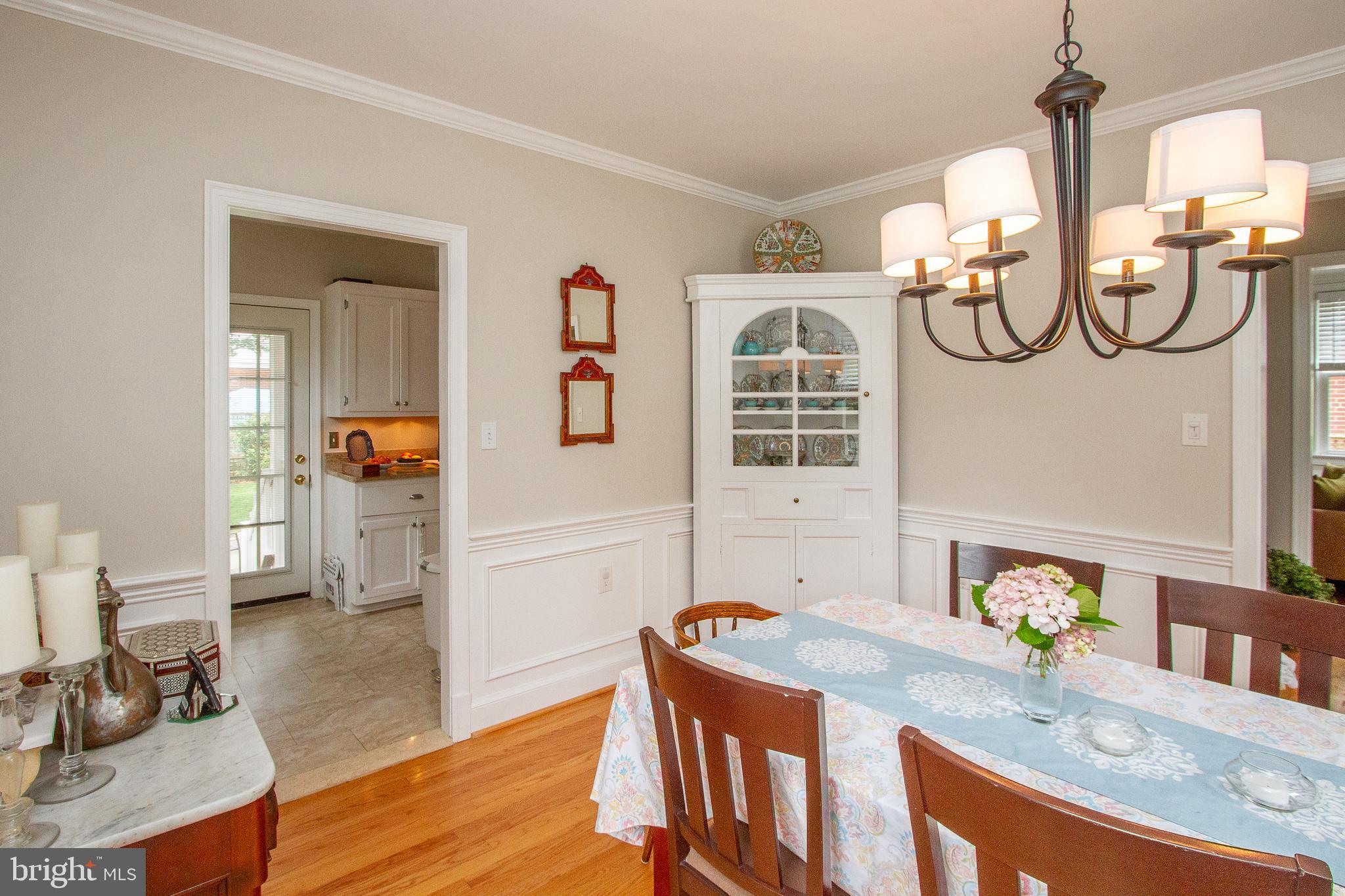 ARLINGTON HEIGHTS - Residential Lease