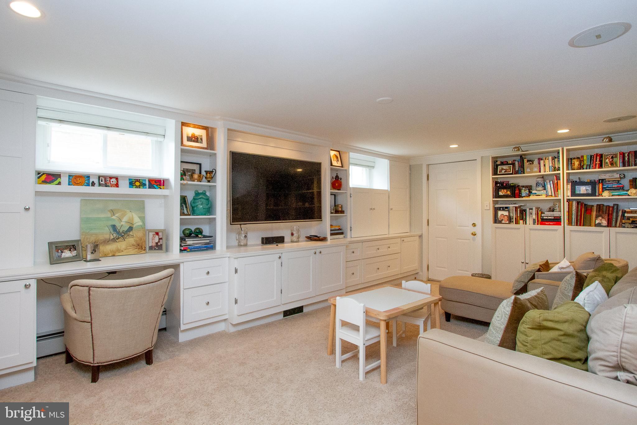 ARLINGTON HEIGHTS - Residential Lease