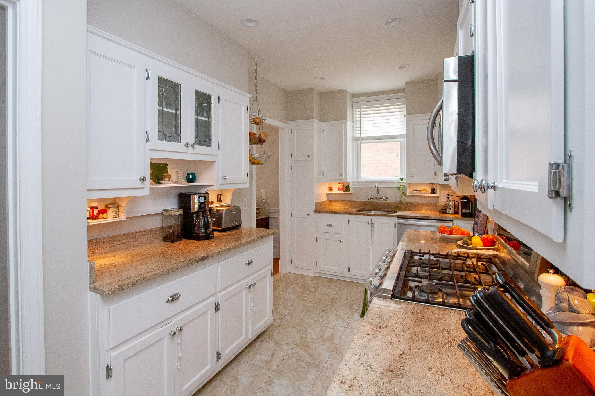 ARLINGTON HEIGHTS - Residential Lease