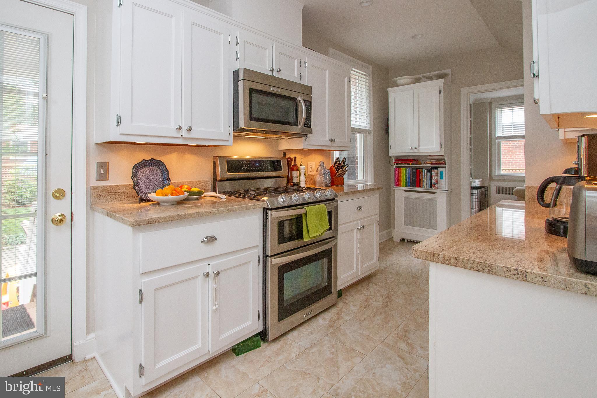 ARLINGTON HEIGHTS - Residential Lease