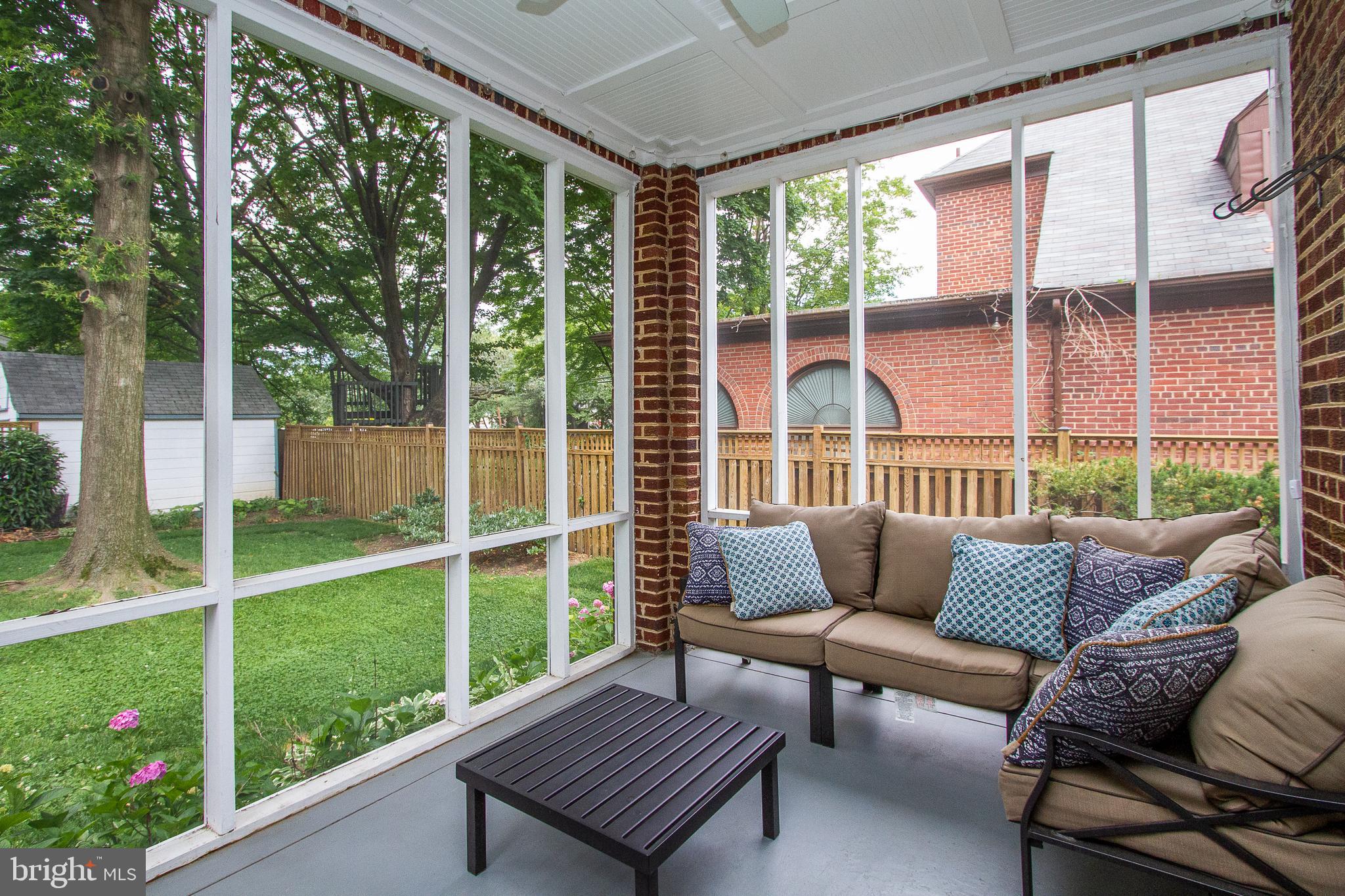 ARLINGTON HEIGHTS - Residential Lease