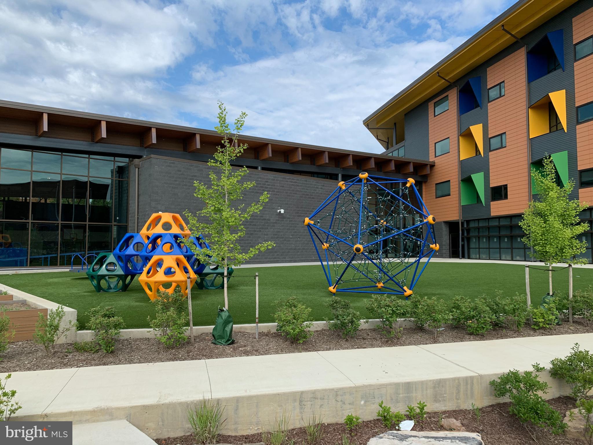 ARLINGTON HEIGHTS - Residential Lease