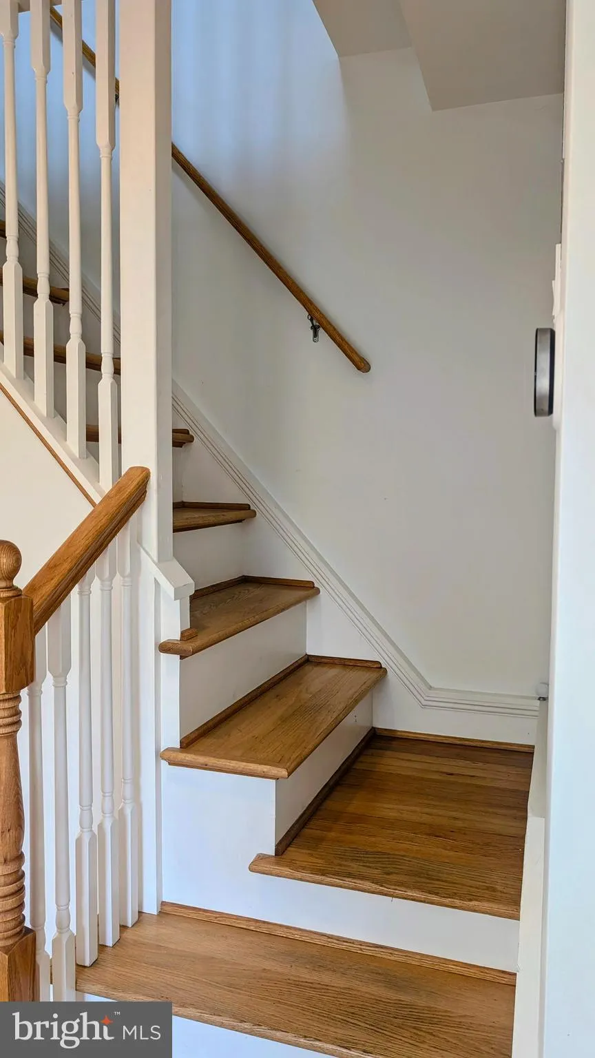 Frederick, Maryland 21701, United States, 2 Bedrooms Bedrooms, ,2 BathroomsBathrooms,Residential,Active,210817