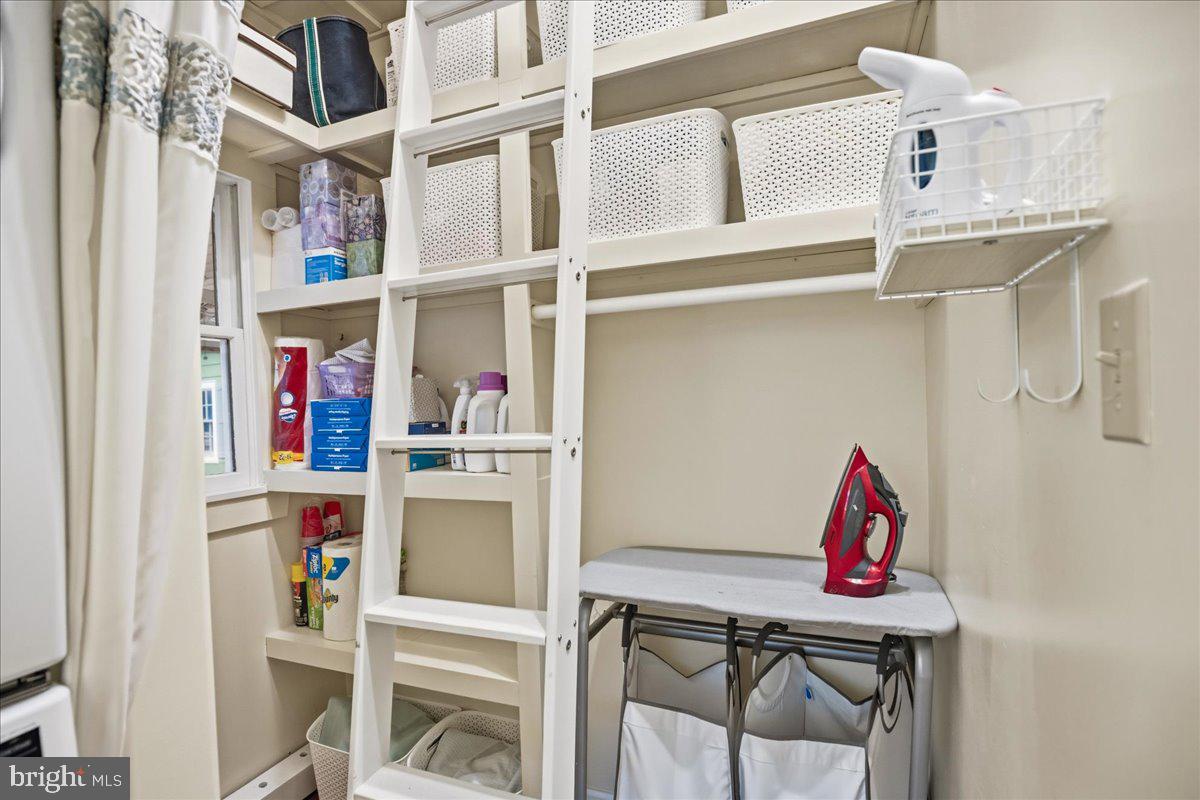 AVONDALE - Residential