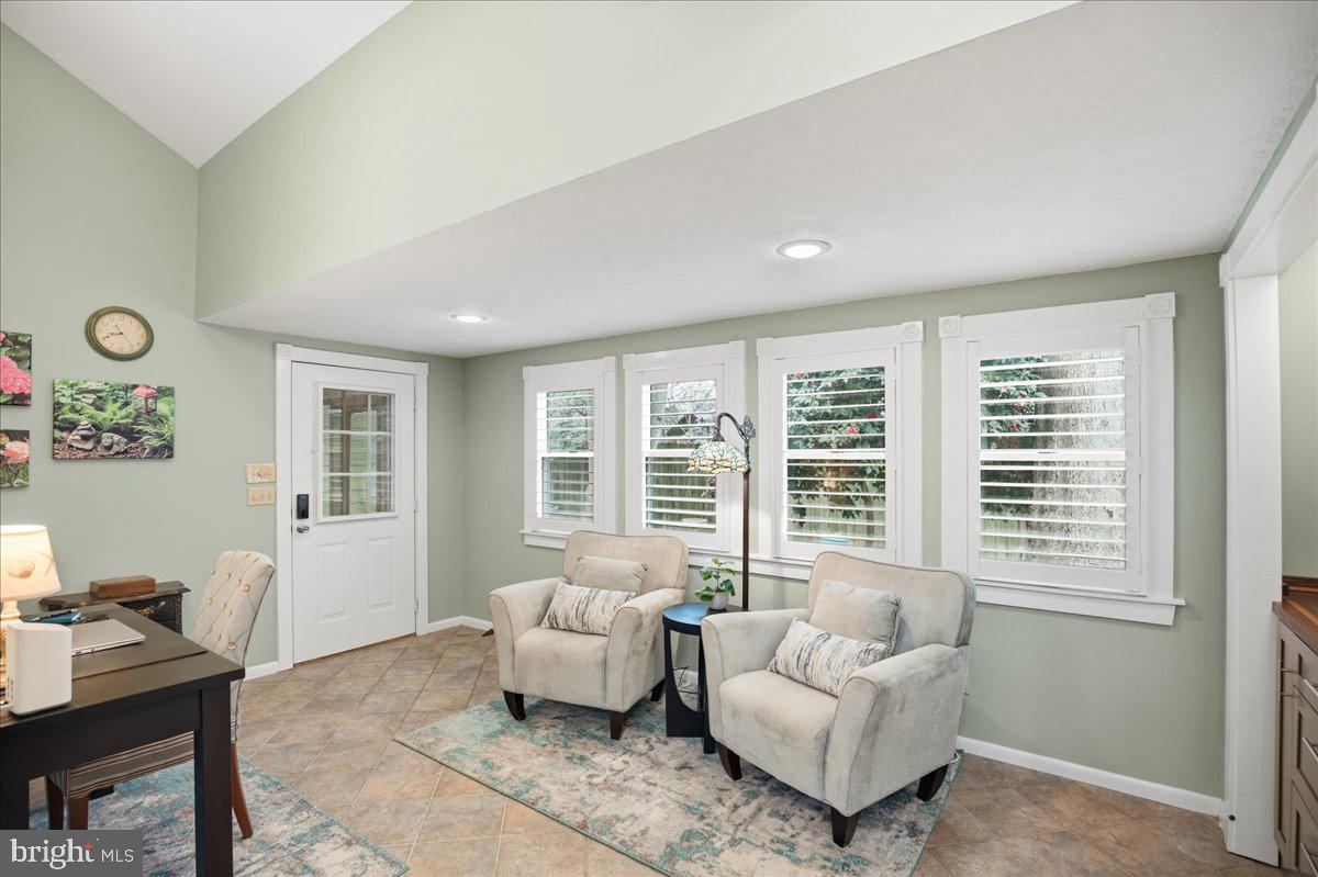 AVONDALE - Residential