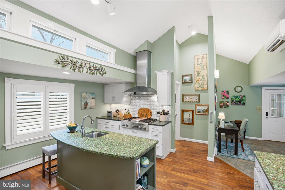 AVONDALE - Residential