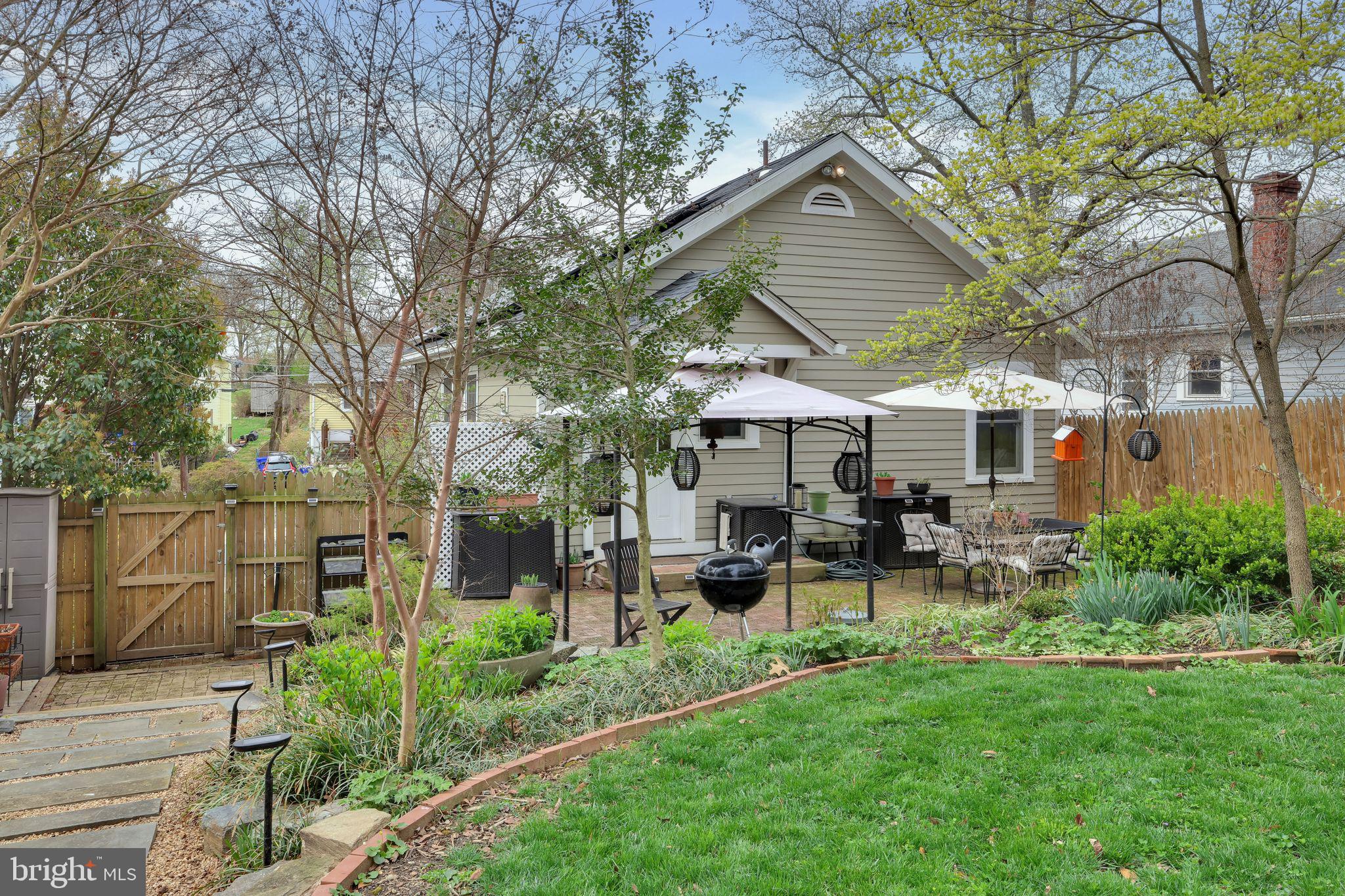 SILVER SPRING - Residential