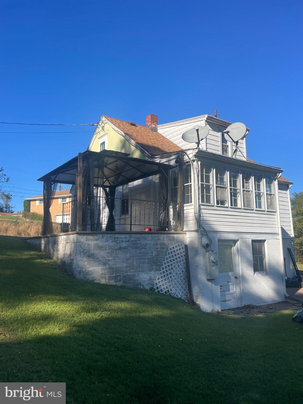 732 HUNT TERRACE