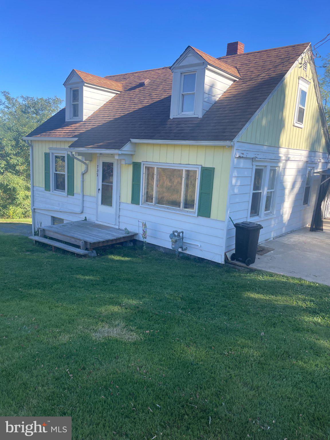 732 HUNT TERRACE