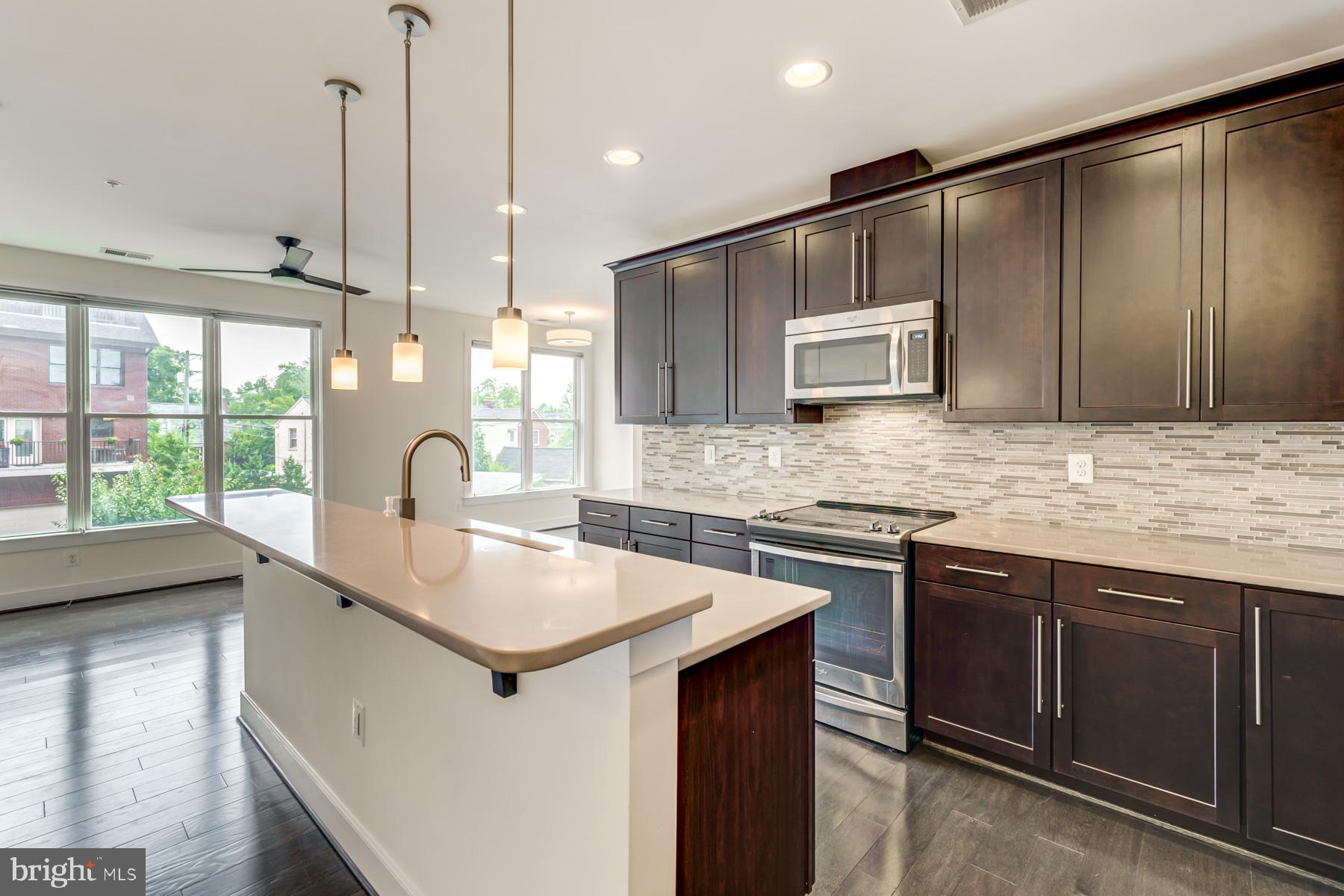 COLUMBIA PLACE - Residential Lease