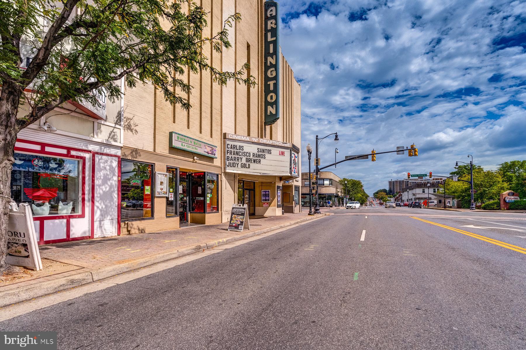 COLUMBIA PLACE - Residential Lease