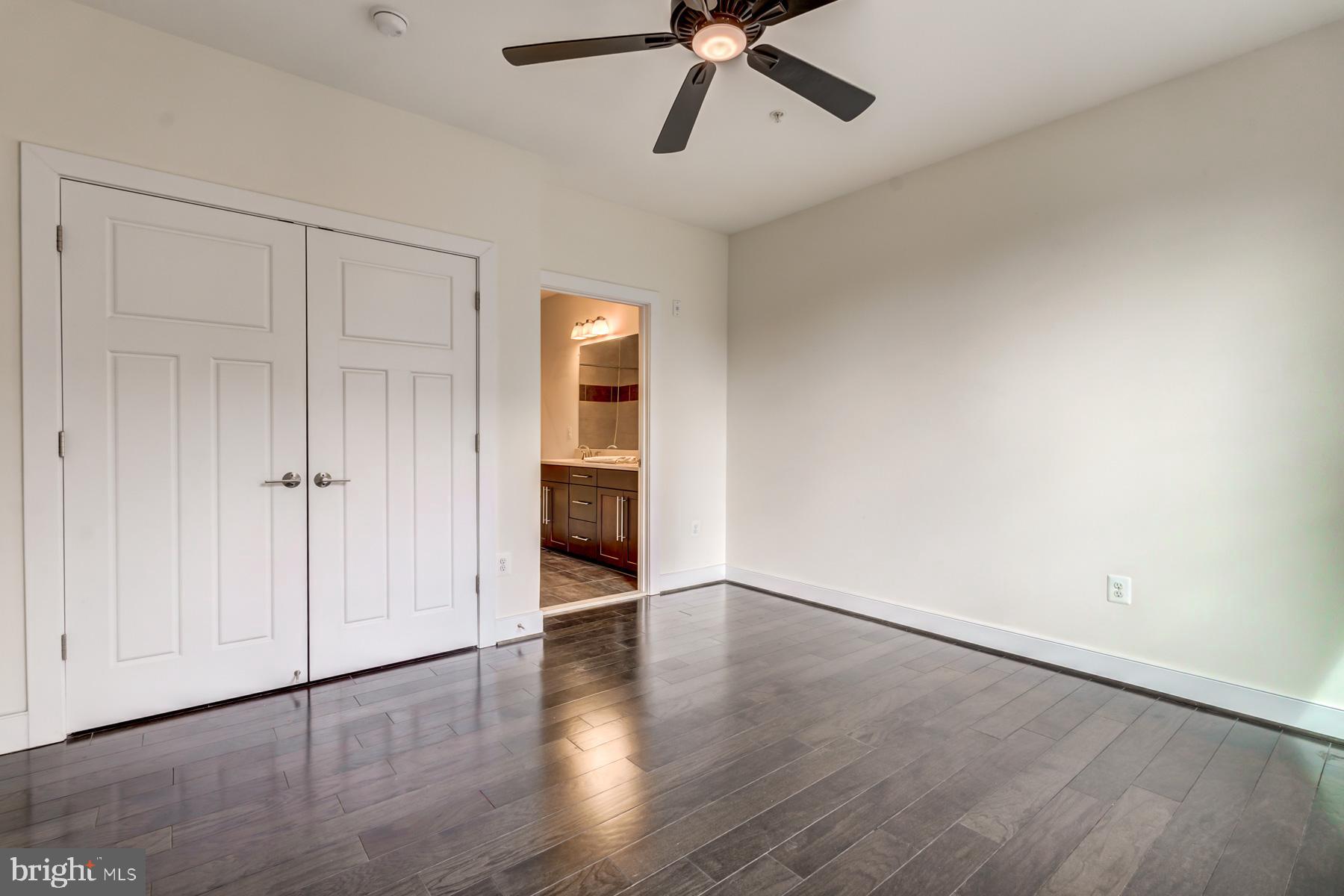 COLUMBIA PLACE - Residential Lease