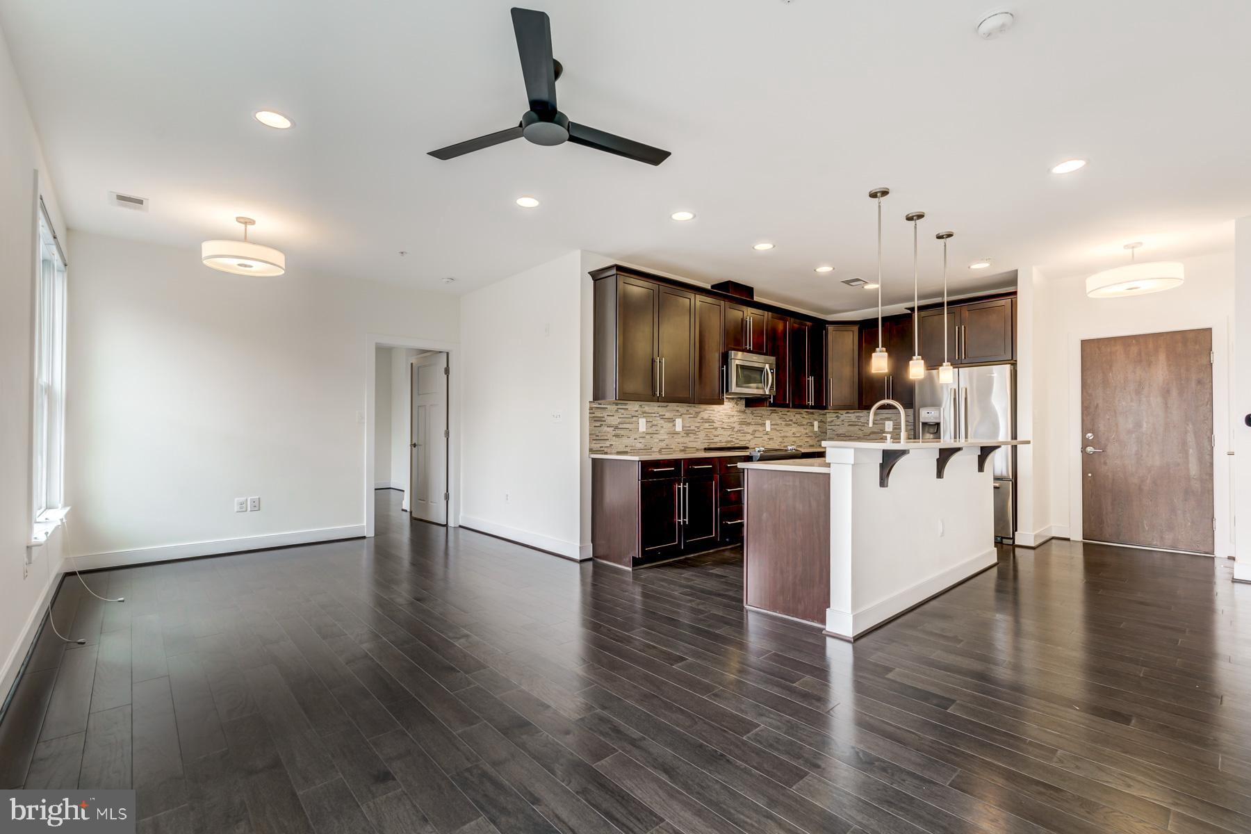 COLUMBIA PLACE - Residential Lease