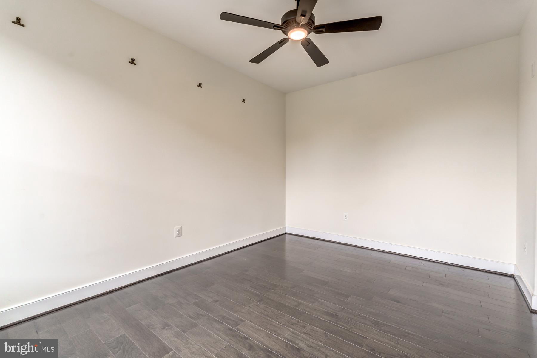 COLUMBIA PLACE - Residential Lease